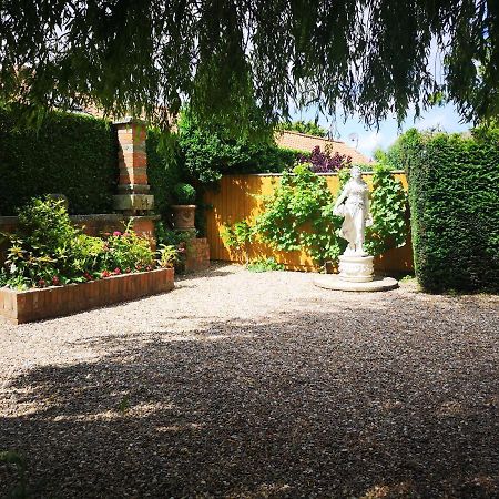 The Saddlery Holiday Cottage - Near Wolds And Coast North Thoresby Экстерьер фото