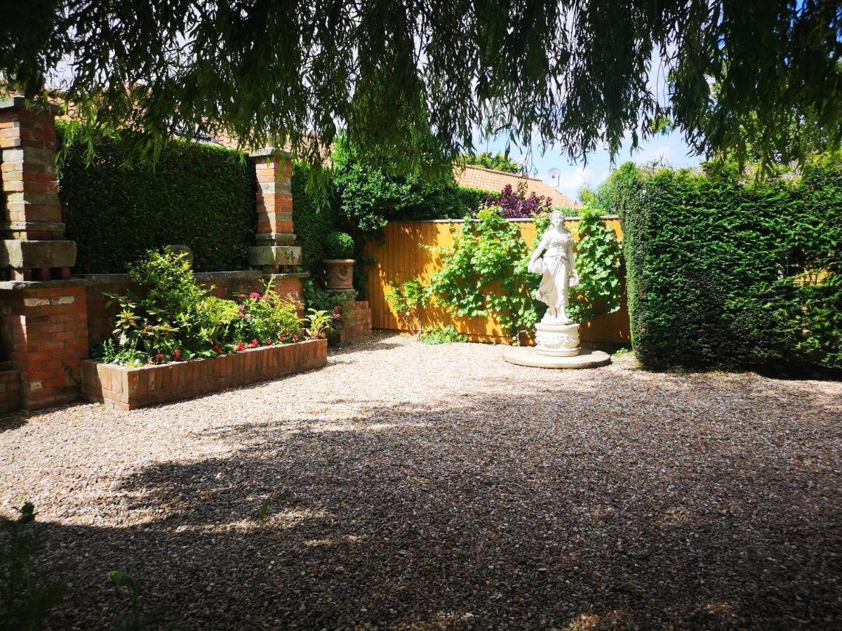 The Saddlery Holiday Cottage - Near Wolds And Coast North Thoresby Экстерьер фото